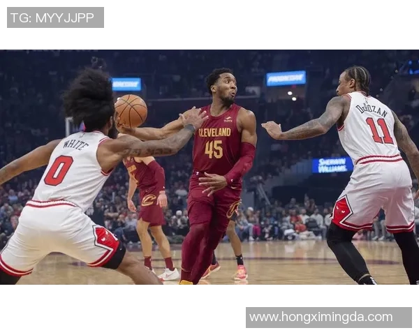 2007年NBA季后赛首场较量热火与公牛的激烈对决回顾